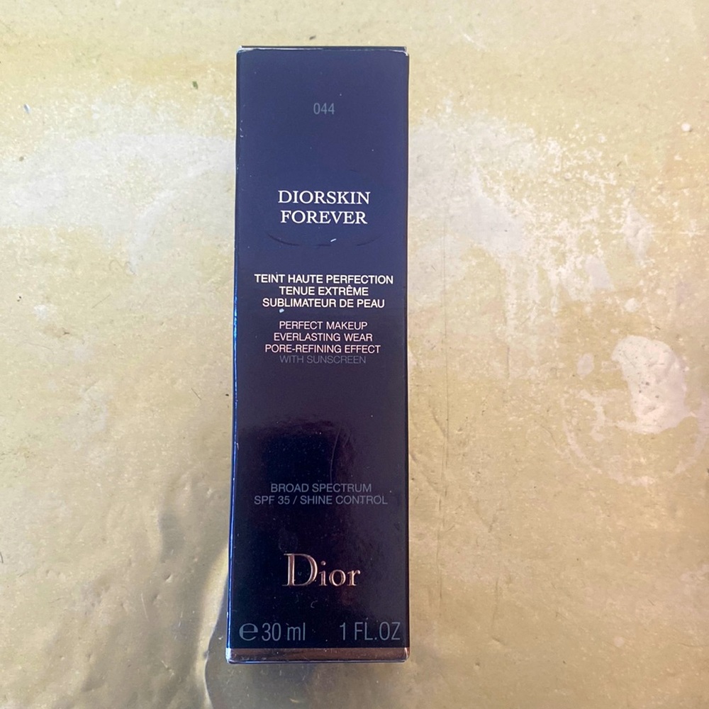 Dior skin forever 044 foundation